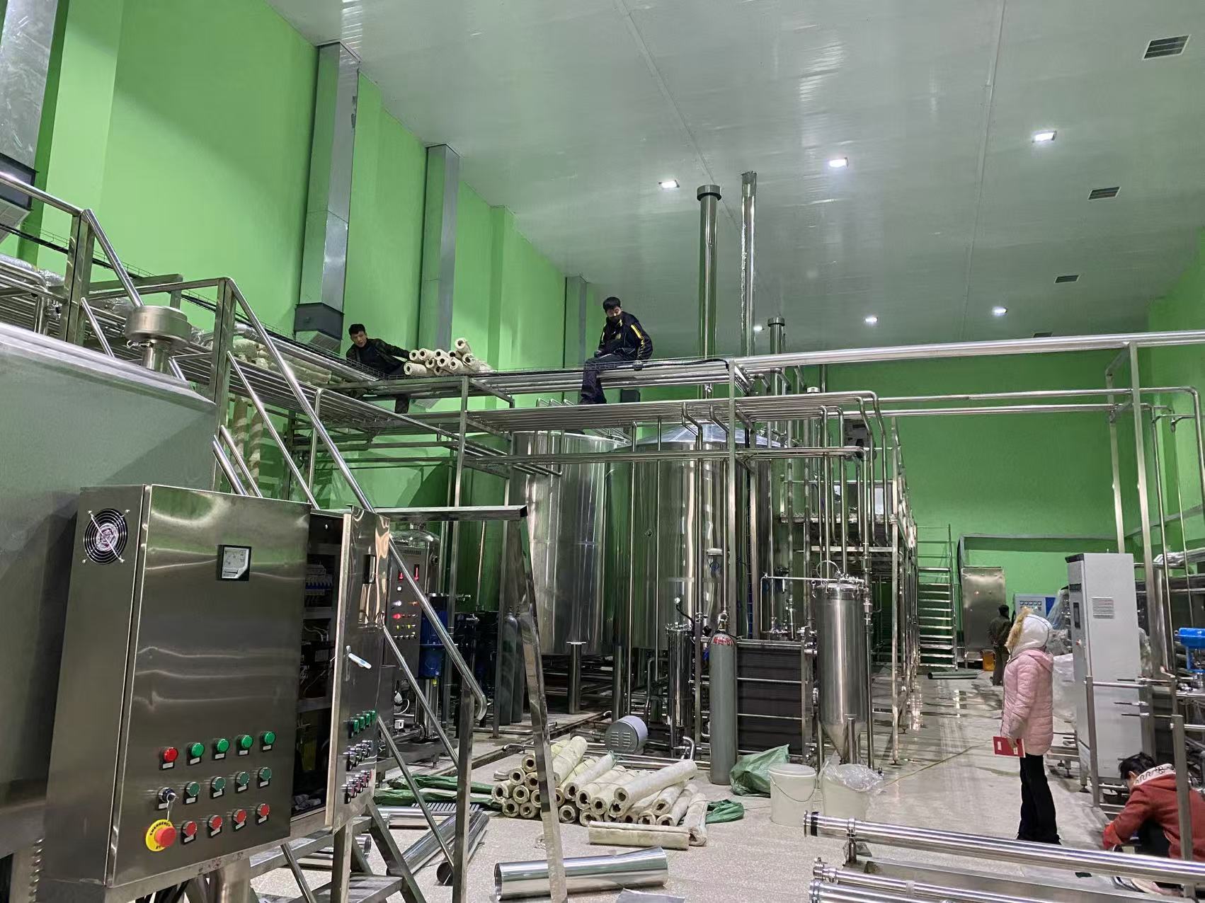 六盘水精酿啤酒设备厂—精酿啤酒设备制造:传承工艺与创新科技的交融